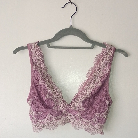 Victoria's Secret Other - Victoria's Secret Lace Bandeau in Lavender and Cream